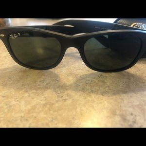 Ray ban new wayfarer polarized RB 2132